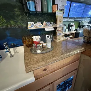 sushi and sashimi, interior