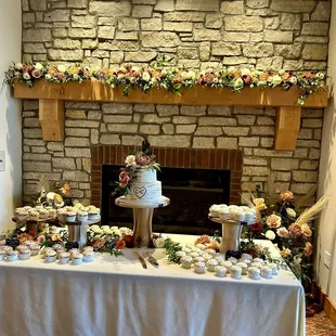 The cake/cupcake table.