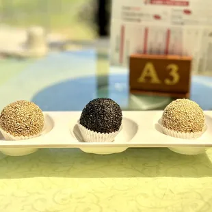 New item: purpleyam sesameballs 紫薯芝麻球