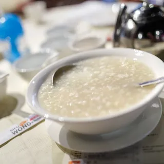 Crab Meat with Fish Maw Soup