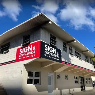 New Place
 1302 Young St.
 Honolulu, HI 96814