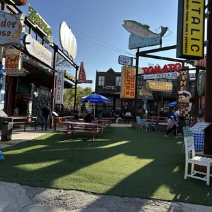 More booths and sitting areas