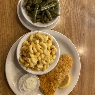 Scrod fish, macaroni and cheese, green beans