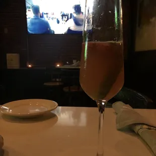 A great setup to watch some sports !