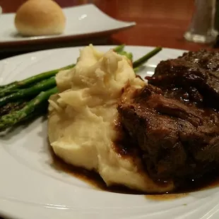 I had the pot roast. It was well made and fell apart properly.