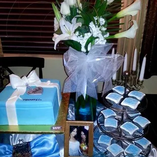 Loved the custom floral design for my girlfriends themed Tiffany event!