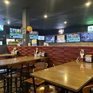 sushi and sashimi, interior