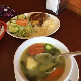 Caldo de gallina