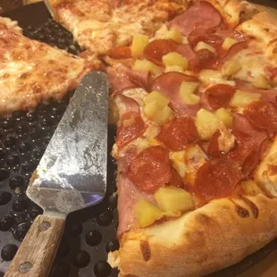 Trying the pan crust this time...