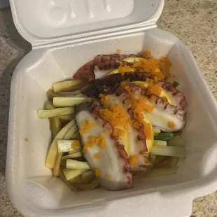 Tako Sunomono to go.