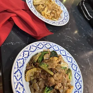 Pad Thai and pad see ew