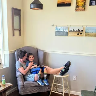 Sweet kiddie and Mama