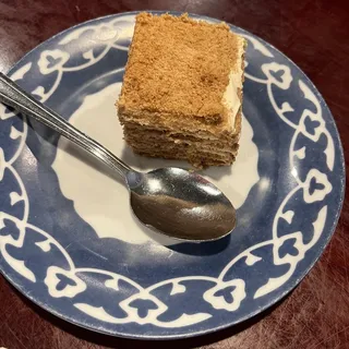 Homemade Medovik