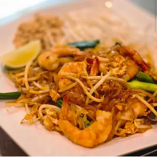 Pad Thai with shrimp.