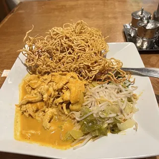 Khao Soi (Thai Curry Noodle)