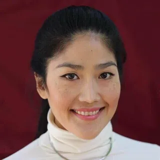 Gina T.