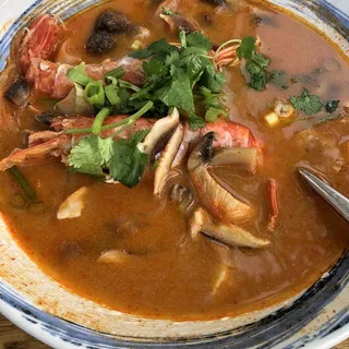 Tom Yum River Prawns