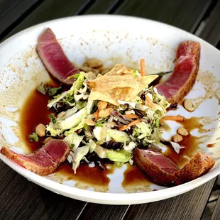 Togarashi Ahi Tuna Salad