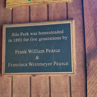 Plaque