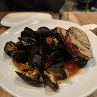 Firemans 4 Mussels Lunch