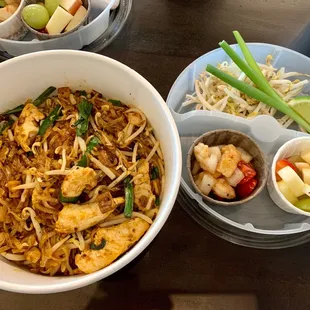 Chicken pad Thai