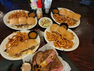 Patrick's Neighborhood Bar & Patio