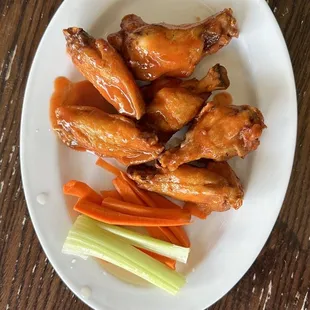 chicken wings and carrots