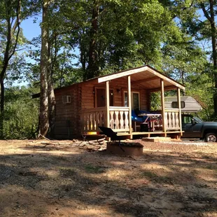 Standard cabins all have AC but no bathroom.