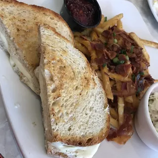 Grilled Cheese Deluxe Sandwich