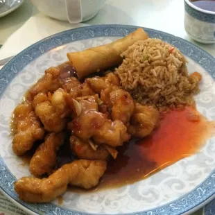 Orange Chicken lunch special