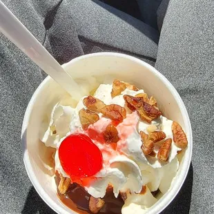 Sundae with the works