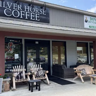 Fun, cozy-ish outdoor seating