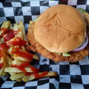 Tenderloin Sandwich &amp; Fries