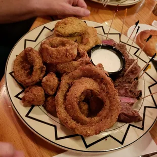 Round up platter