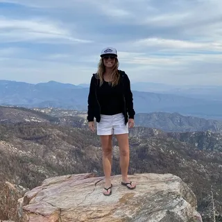 Lili L.