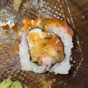 Sushi that is supposed to have avocado.