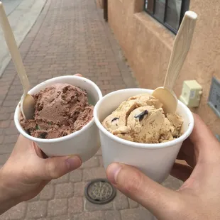 Single scoop ice cream cup.