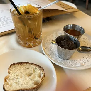 Mix the two together and scoop onto the slice! Amazing!