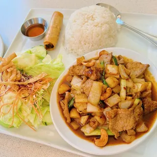 L7. Cashew Nut Lunch Special