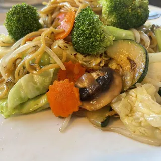 L11. Stir Fried Assorted Vegetable Lunch Special