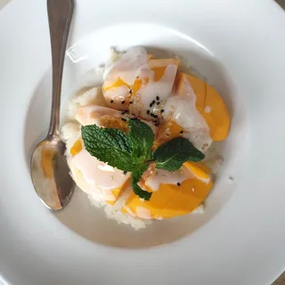 Mango with Sweet Sticky Rice