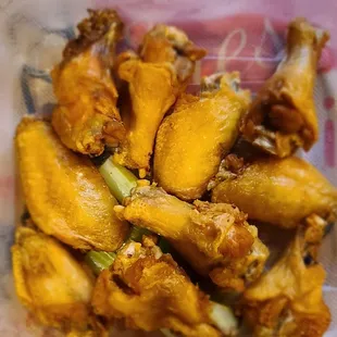 10 naked bobe in wings.