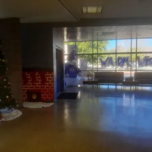 The lobby on the days leading up to Christmas.
