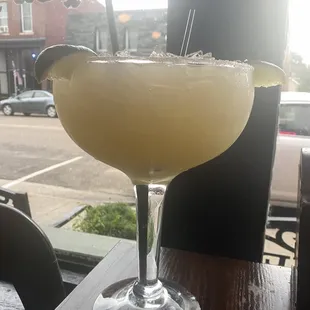 a margarita in a glass