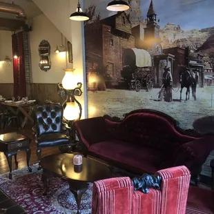 Front waiting area.....gorgeous