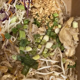 Chicken pad thai