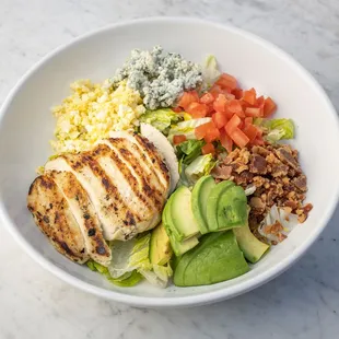 Cobb salad with chicken
