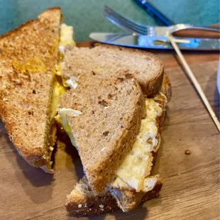 broken yolk sandwich - yummy