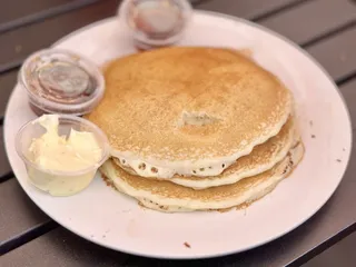 Laguna Cafe and Spirits