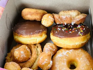 Linda's Coffee & Donuts